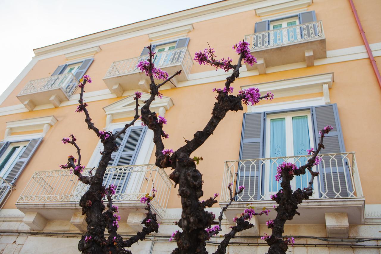 Albergo Lucy Trani Exteriér fotografie