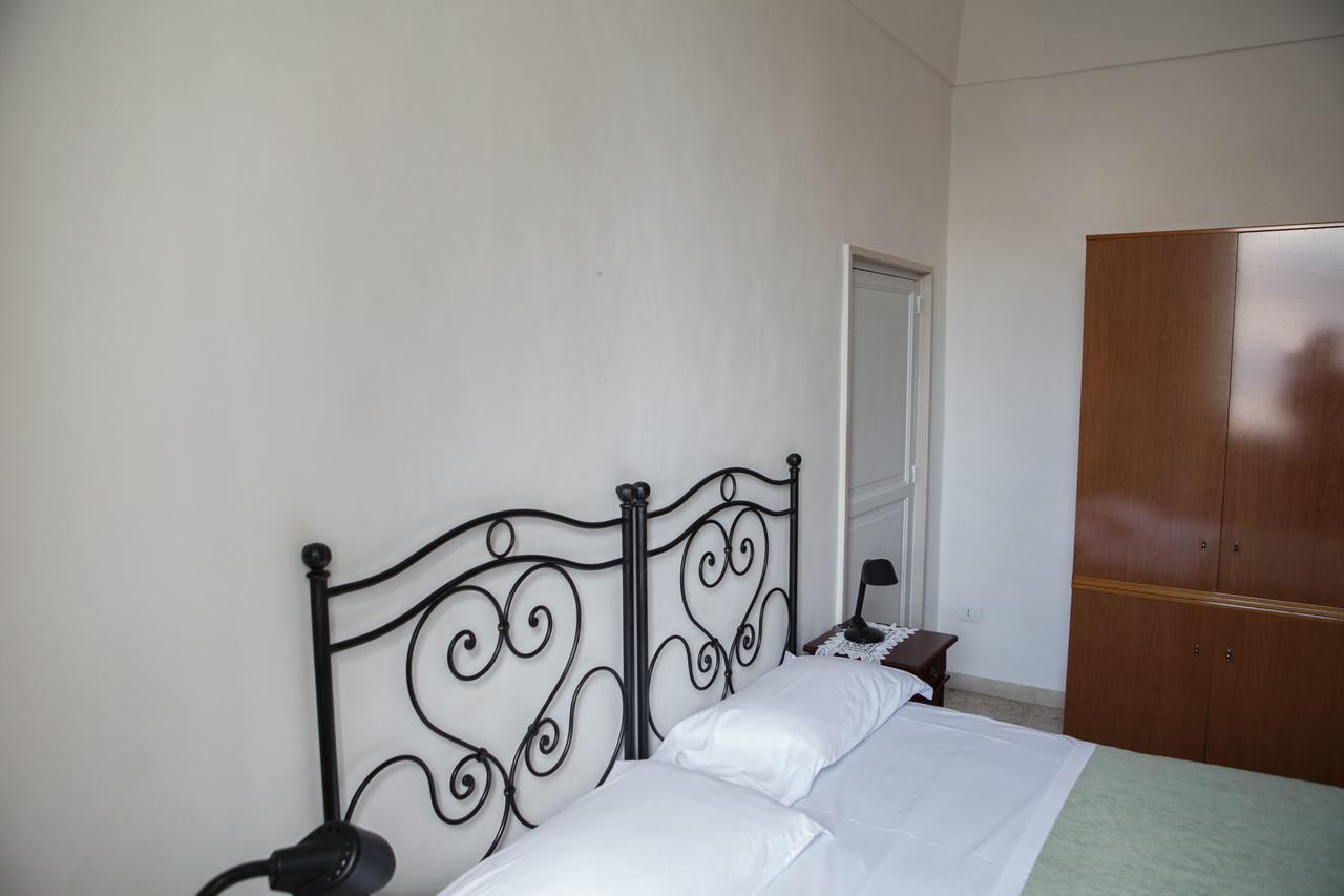 Albergo Lucy Trani Exteriér fotografie