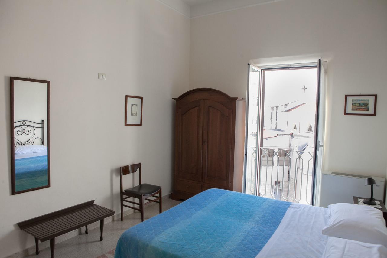 Albergo Lucy Trani Exteriér fotografie