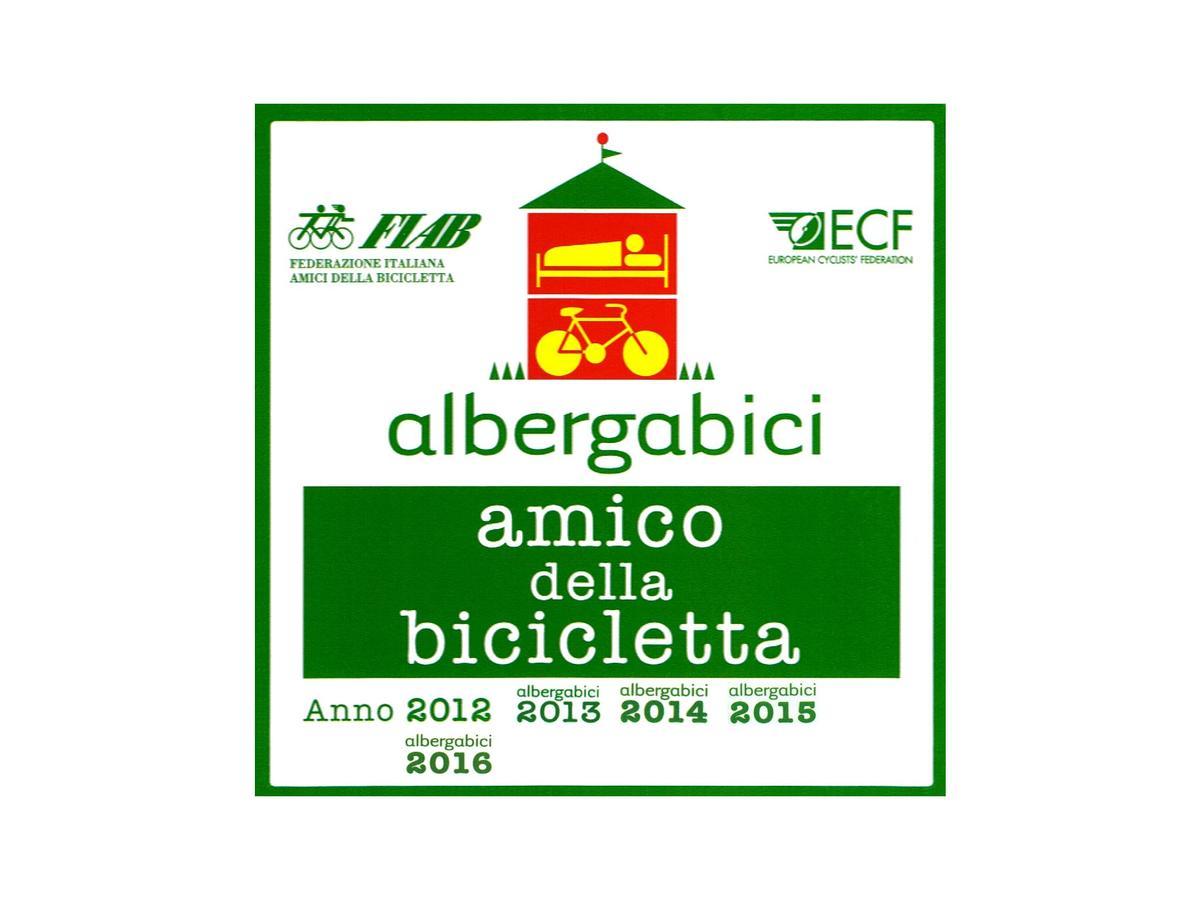 Albergo Lucy Trani Exteriér fotografie