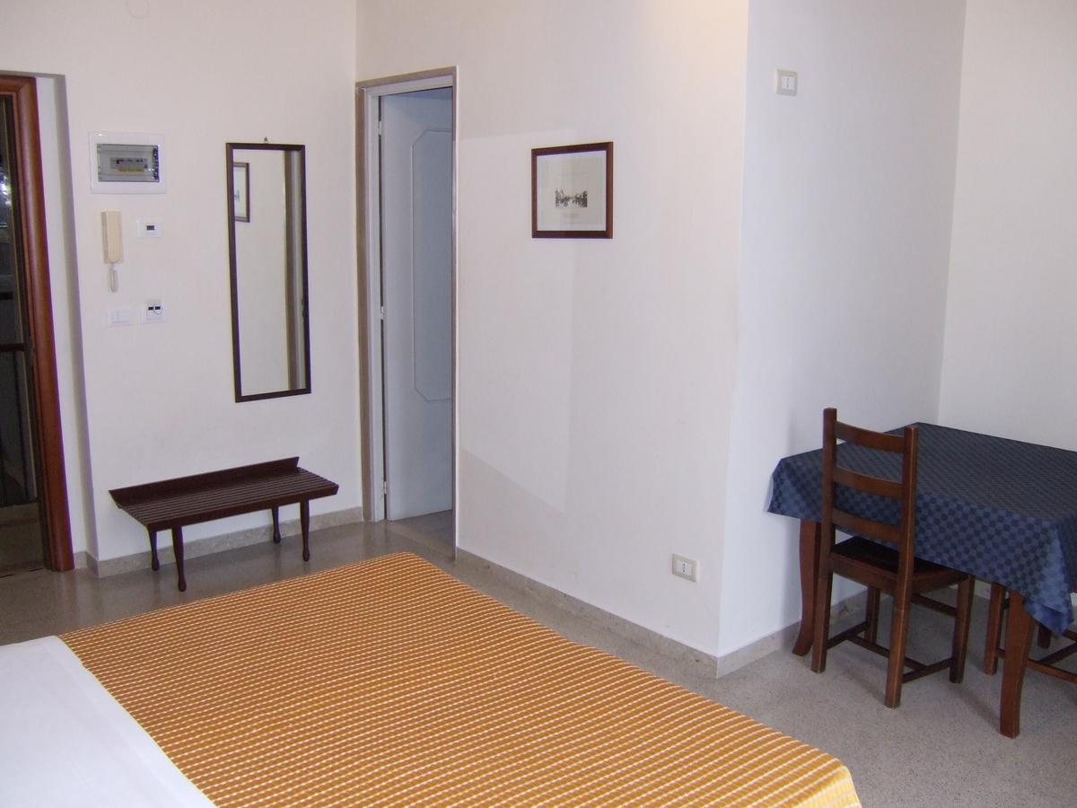 Albergo Lucy Trani Pokoj fotografie