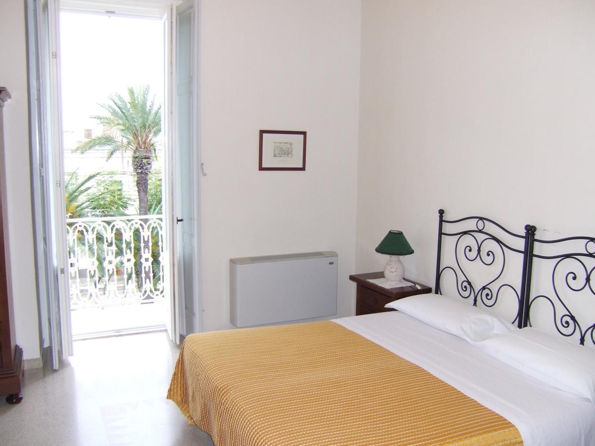 Albergo Lucy Trani Pokoj fotografie